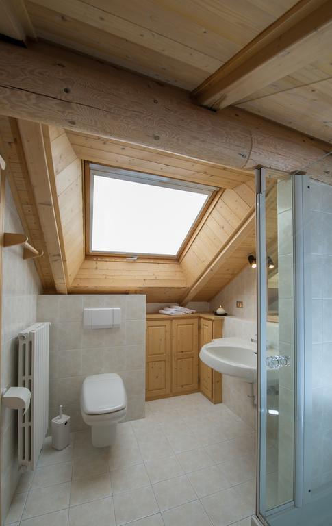 Chalet Terme Bormio Rum bild